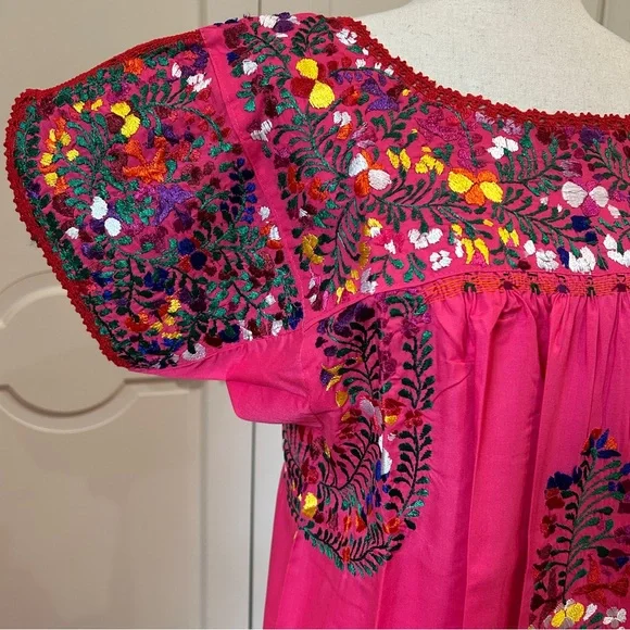 San Antonino Maxi Dress,Oaxaca Mexican dress.Hand Embroidered with Silk Threads. - Picture 5 of 8